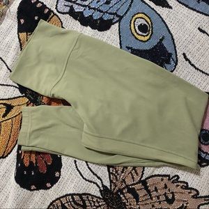 Sage green lululemon aligns size 10